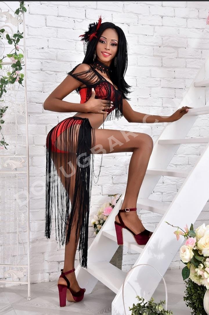 Лиза, 21